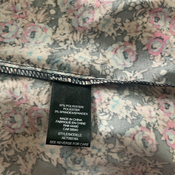 AFRM x Nordstrom floral silky button-down sz L - Picture 5 of 7